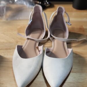 Old Navy Women's Cream Flats with Ankle Strap